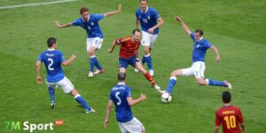 Phòng ngự Catenaccio là gì? Chiến thuật phòng thủ huyền thoại của bóng đá Ý 7m 4 Phòng ngự catenaccio: đây là gì trong bóng đá?